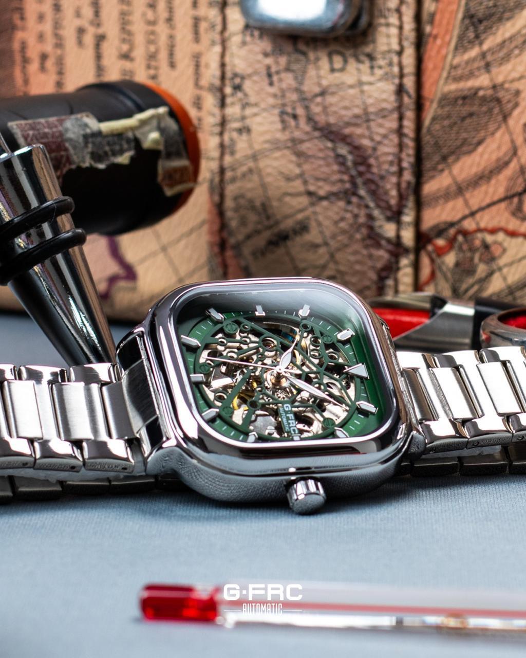 Gray helmet for bikers